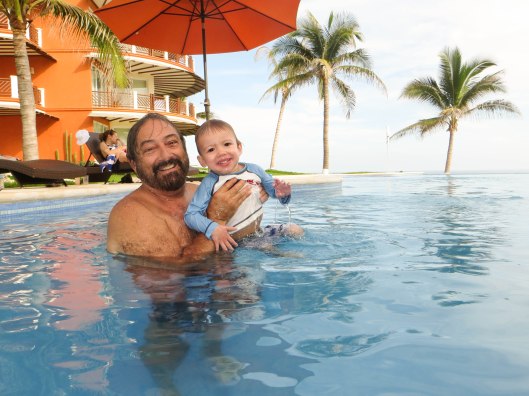 2013 08 01 Puerto Escondido- The Pool-5