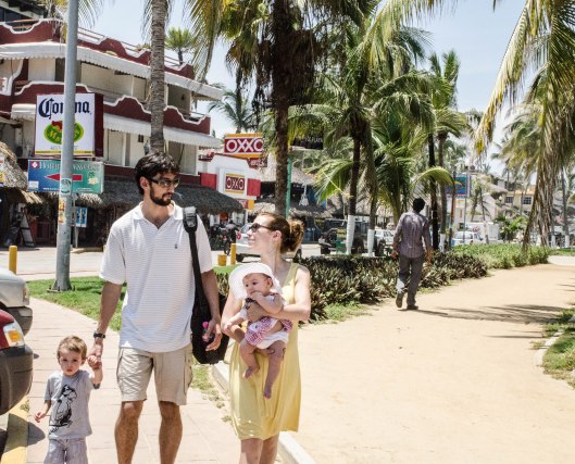 2013 08 04 Puerto Escondido The Town-10