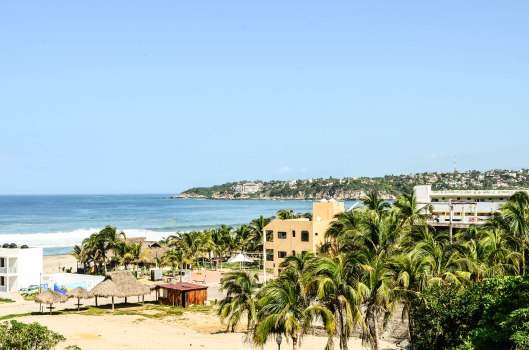 2013 08 04 Puerto Escondido The Town-2