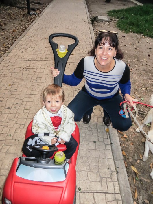 2013 10 31 Trick or Treating in Mexico-2