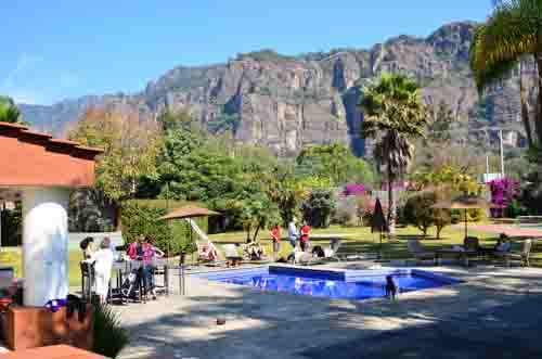 2014 01 25 Sun, Pool, & Views-2